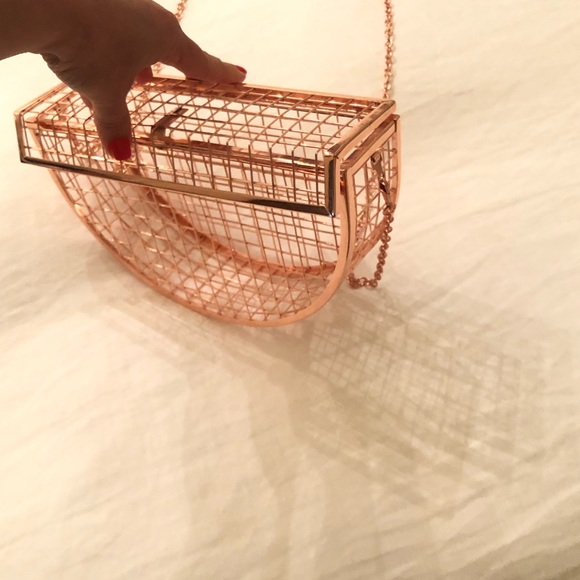 Handbag - Picture 3 of 5